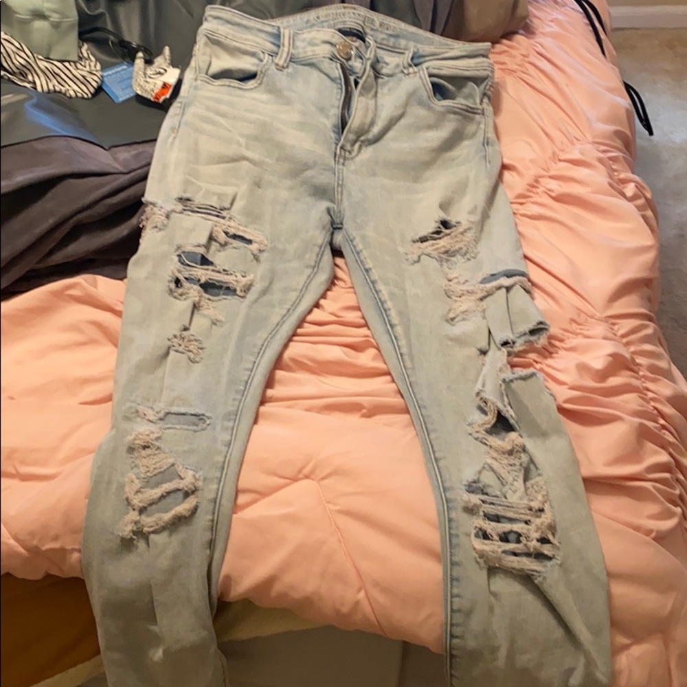 American eagle ripped jeans